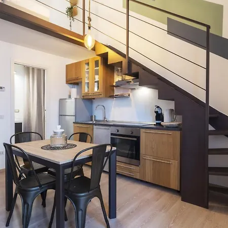 Easylife - Charme Industriale Nel Cuore Di アパート ミラノ